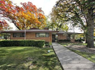 431 Lynn Ter, Waukegan, IL 60085