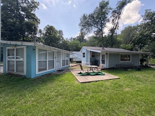 17/144 Woodhaven Dr E, Sublette, IL 61367