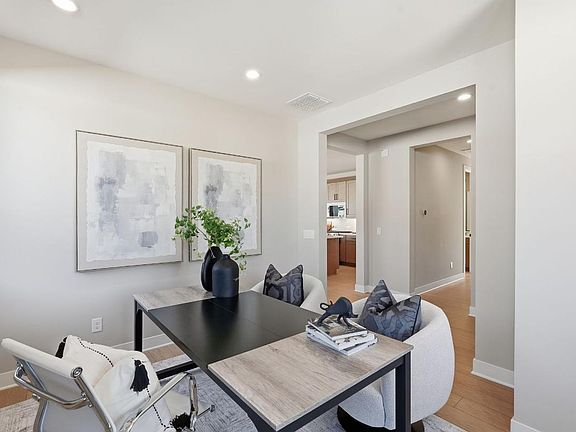 Home office space with endless possibilities for design