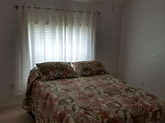 5th image of 12932 SW David Dr