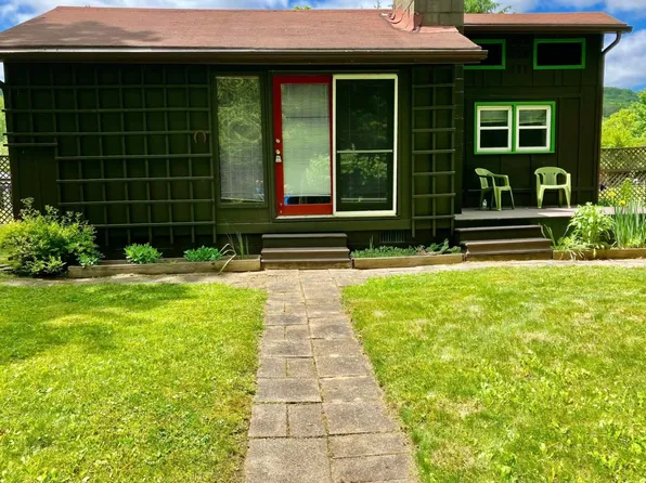 2357 Keister Rd, Lewisburg, WV 24901