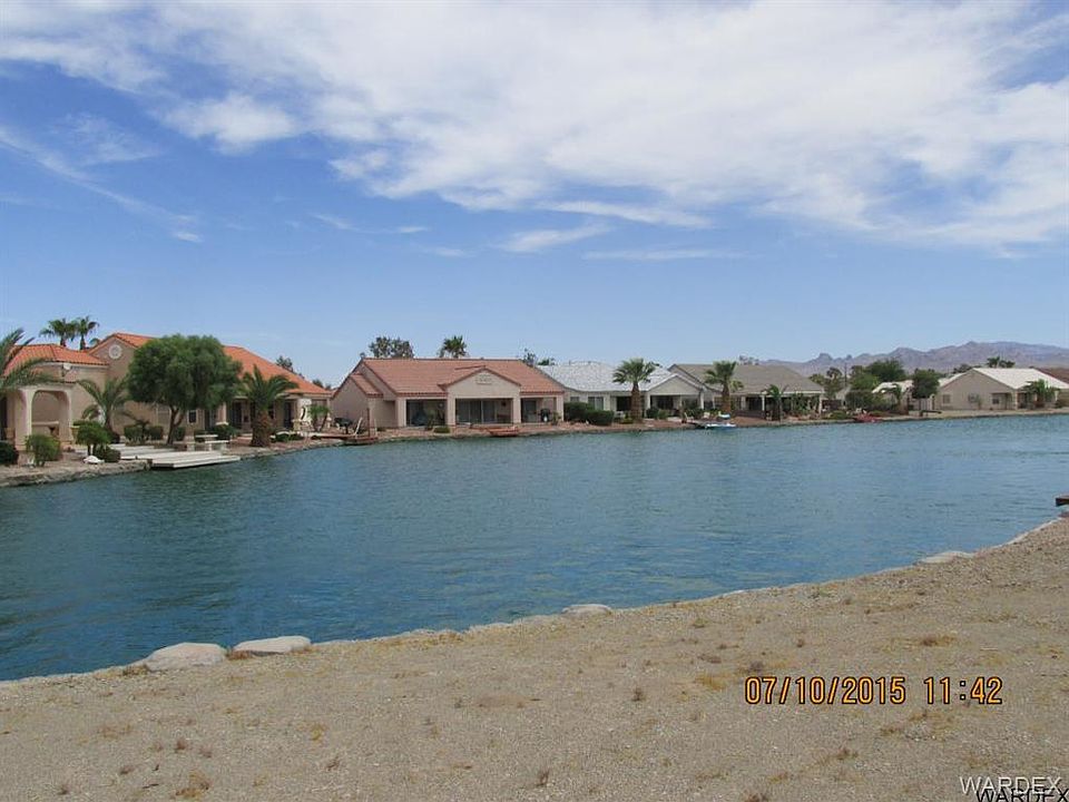 2nd image of 2025 E Lago Grande Cv