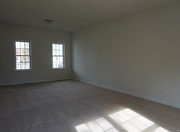 3rd image of 5552 Willow Oak Dr