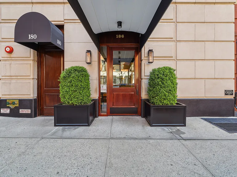186 W 80th St #7F — Photo 14