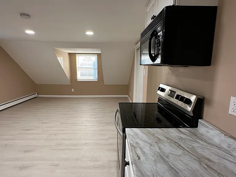 14 Todd Ct #2A — Photo 5