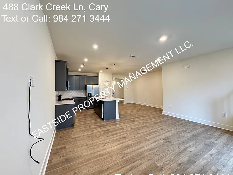 488 Clark Creek Ln — Photo 7