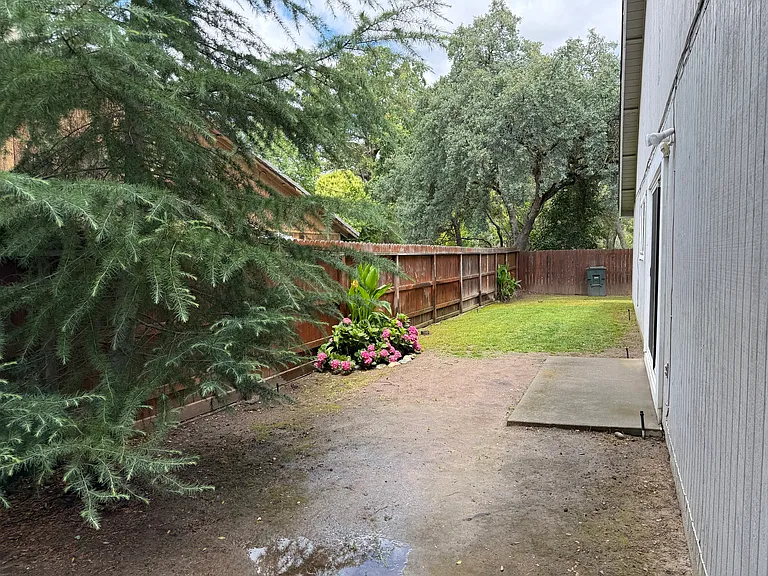 6893 Folsom Oaks Ct — Photo 22