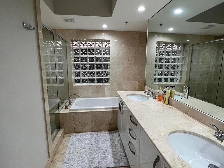 2051 SE 3rd St #Townhouse 3 — Photo 13