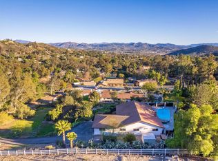 11382 Crazy Horse Dr NW, Lakeside, CA 92040