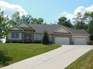 702 Cricket Ln, Middleton, WI 53562