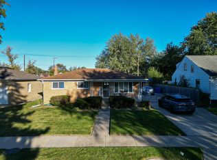 21138 Nummer St, Warren, MI 48089