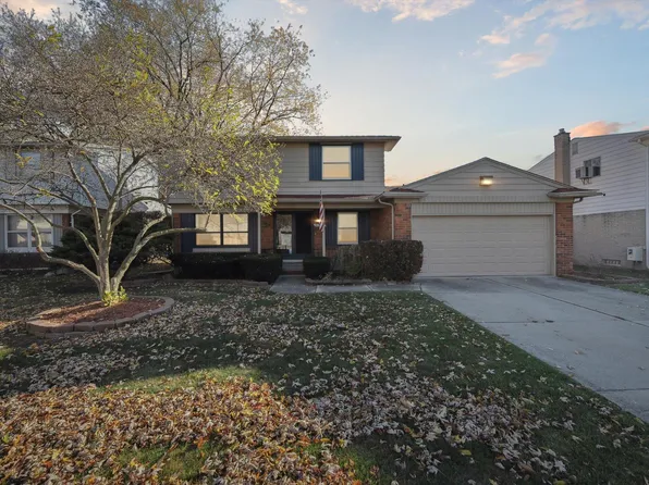 27096 Pierce St, Southfield, MI 48076