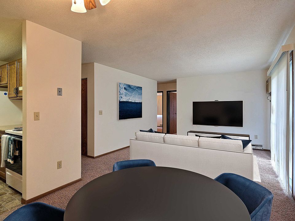 Fargo, ND Pacific South Apartments | Dining