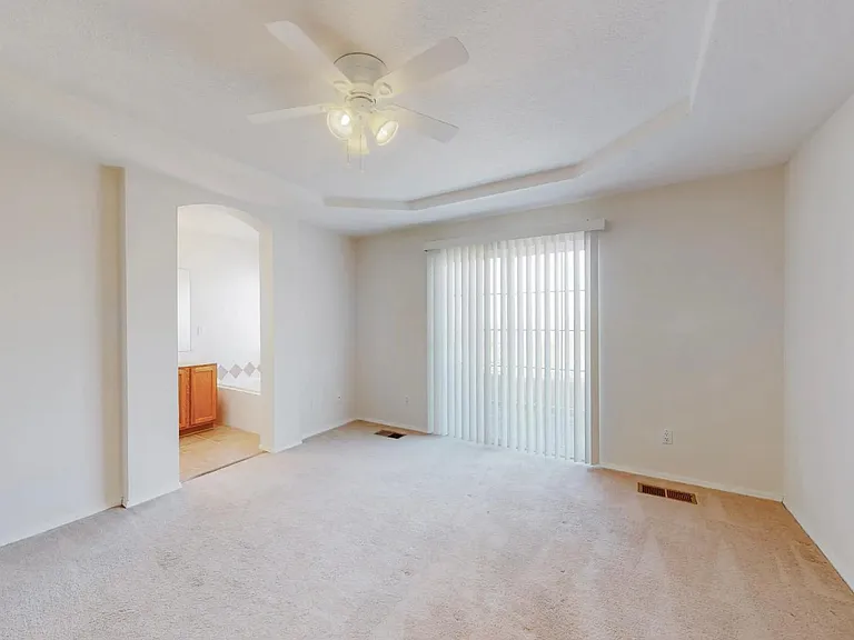 7309 Boxwood Ave NE — Photo 20