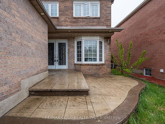 2nd image of 71 Ravenswood Dr