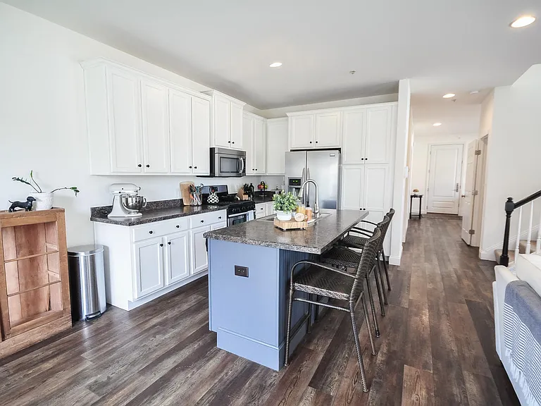 68 Tavern House Hl — Photo 19