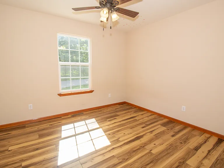 22039 Harlan Ln — Photo 10
