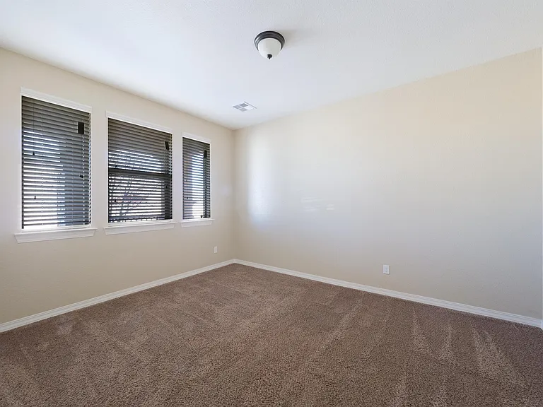 14436 Alyssa Marie — Photo 19