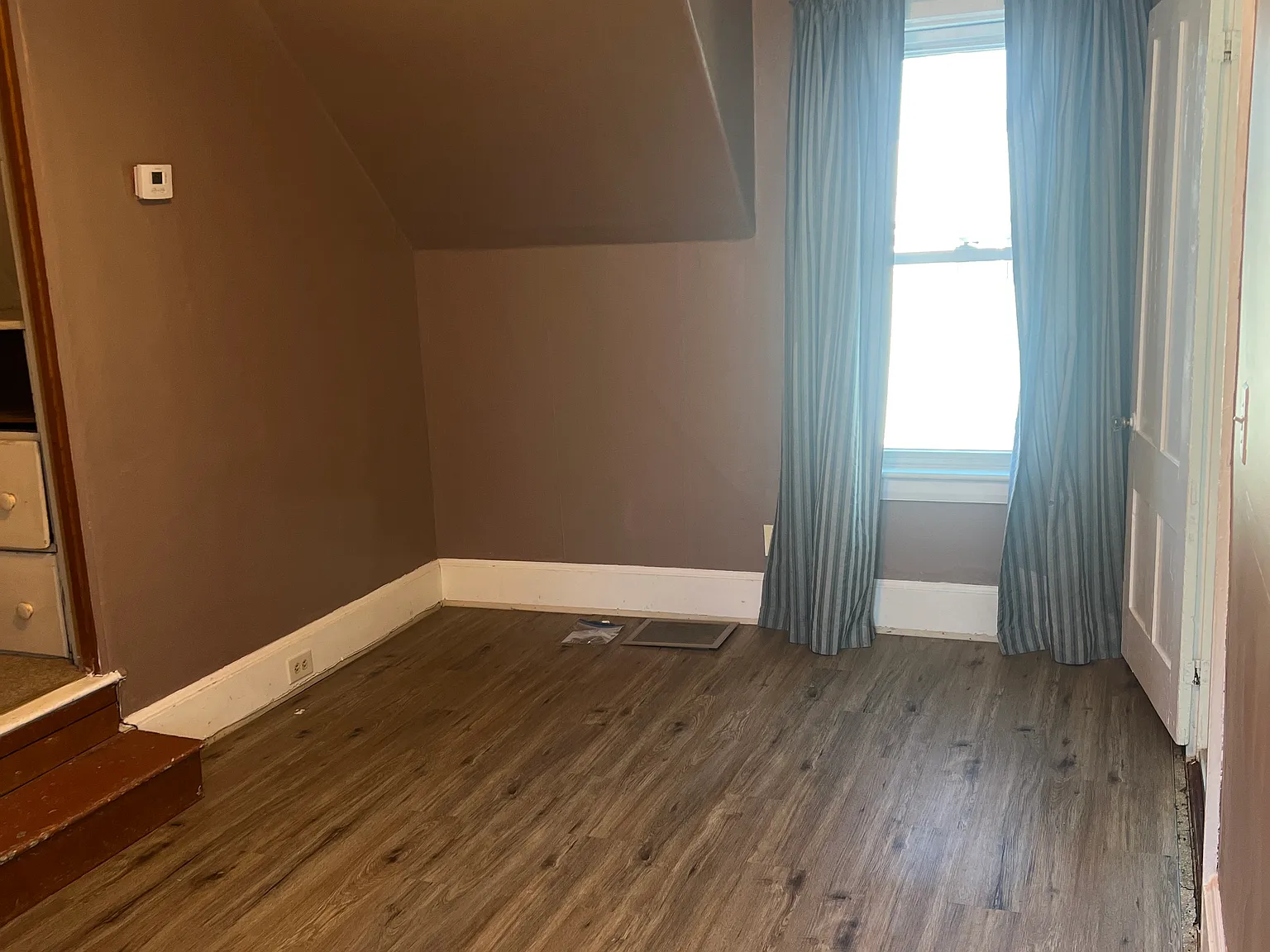 279 Essex St — Photo 3