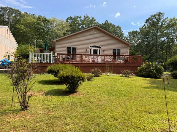 149 Peaceful Ln, Madison Heights, VA 24572