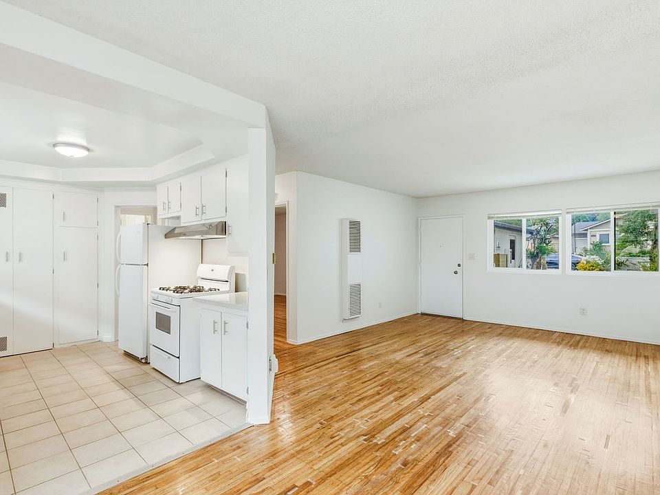 1st image of 25230 Loytan St APT E