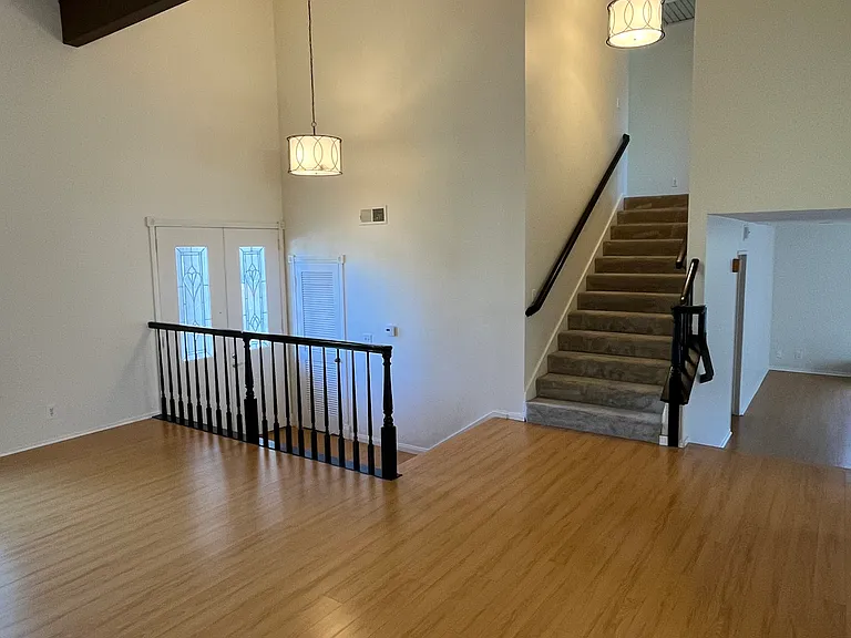 4373 Hazelnut Ave — Photo 3