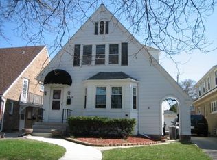 2614 N 69th St, Wauwatosa, WI 53213