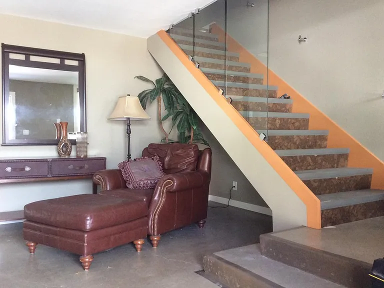 2713 Harbor Blvd #A — Photo 2
