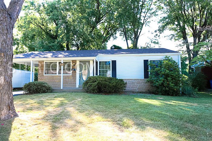 1st image of 21 Alandale Ct