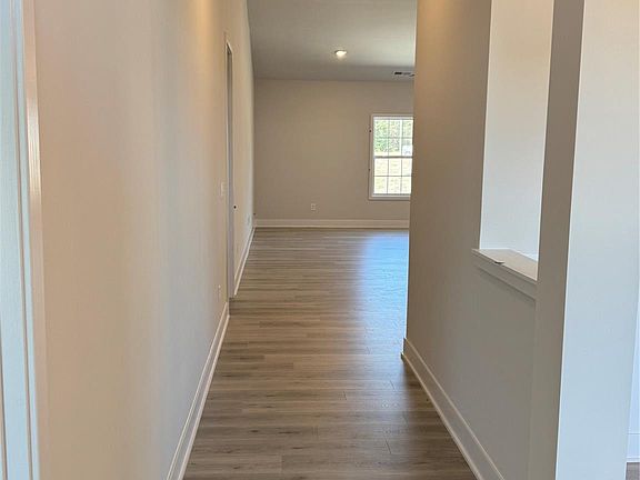 3rd image of 165 Swinford Dr #82
