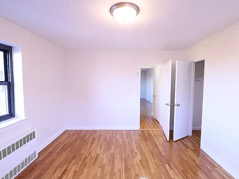 9960 64th Ave #6R — Photo 3
