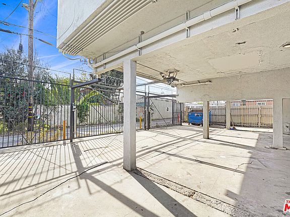 5th image of 1320 W 97th St