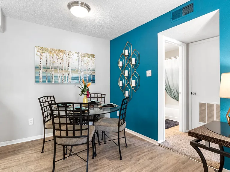 2 Bedroom B - 2 Bed / 2 Bath - 889 Sq.Ft.