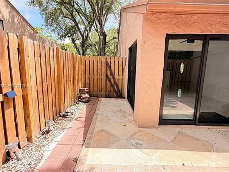 36 Chestnut Cir #0 — Photo 16