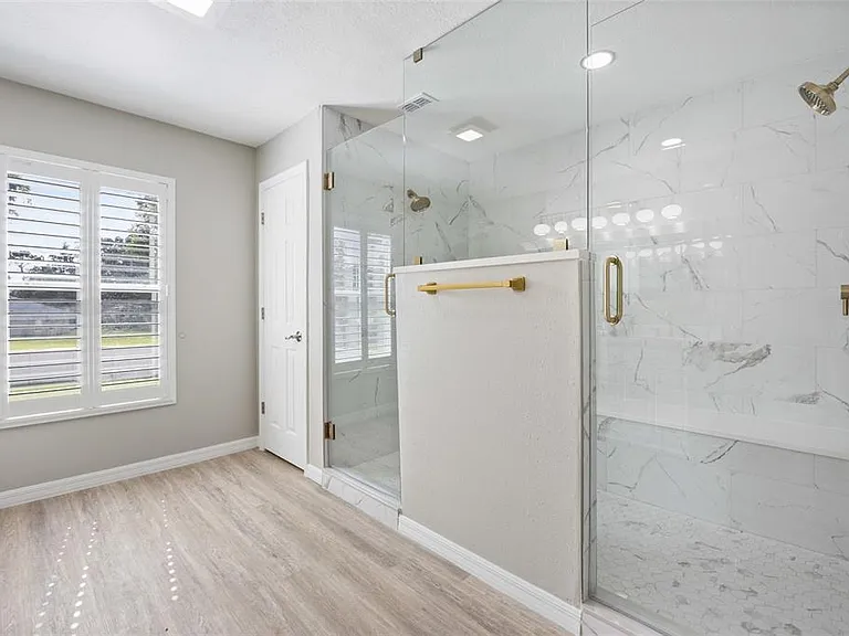 4510 SE 32nd Pl — Photo 35