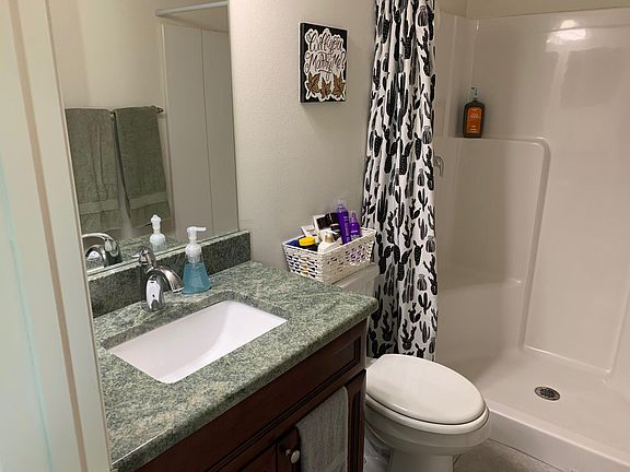 5th image of 2345 27th Dr SW