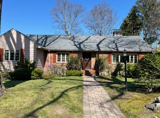 150 Gordon Rd, Newton, MA 02468