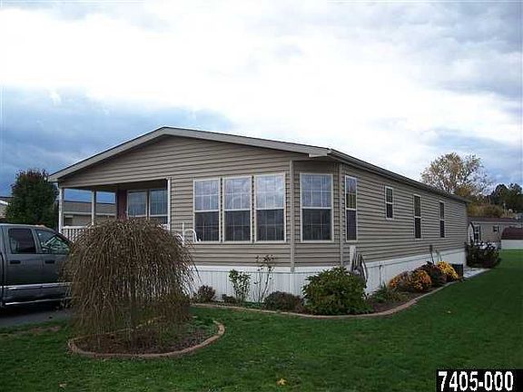 3rd image of 248 James Way