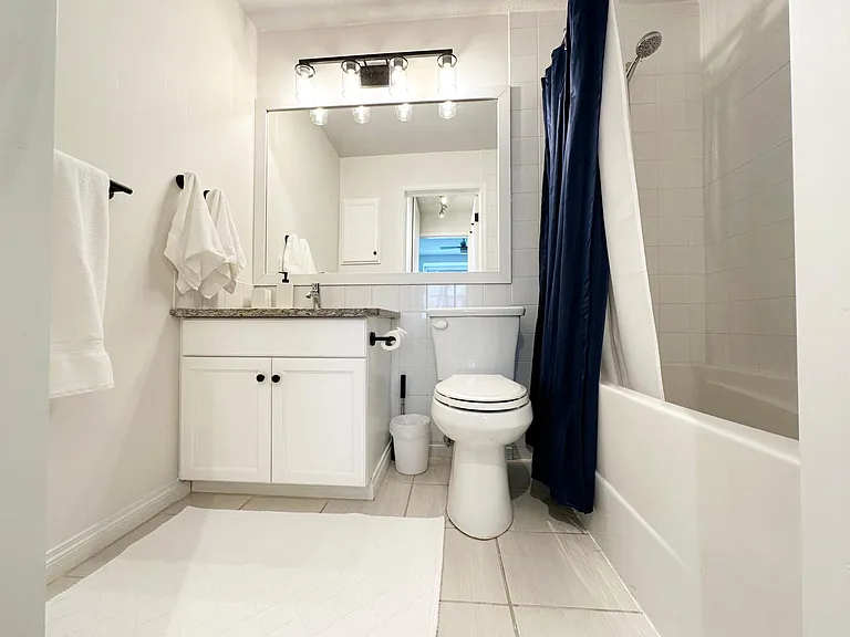2134 Kensington Rd NW — Photo 9