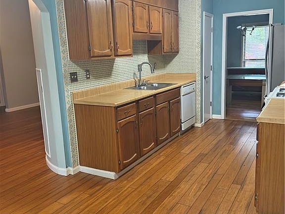 2nd image of 1276 Peninsula Trce