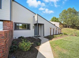 2824 Dry Ridge Ct, Villa Hills, KY 41017