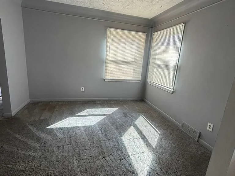 13873 Carlisle St — Photo 15