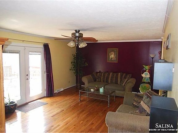 2nd image of 800 E Neal Ave