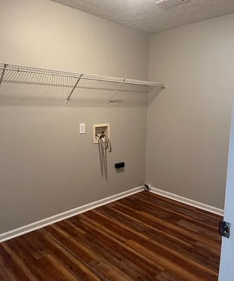 164 N Burson Ave #7 — Photo 12