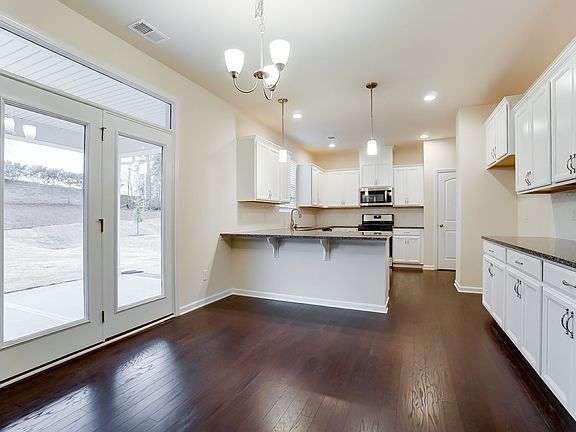 Photo representation of Harper plan. Colors, finishes and options will vary.