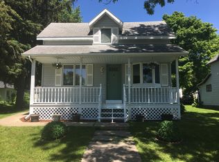 204 2nd St SE, Hayfield, MN 55940