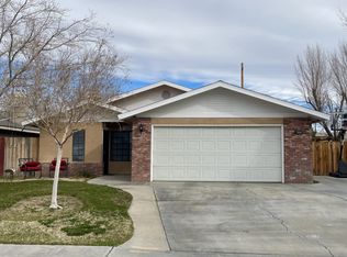 700 Beth Ln, Ridgecrest, CA 93555