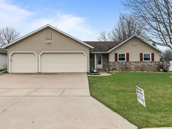 2003 Deer Haven Drive, Menasha, WI 54952