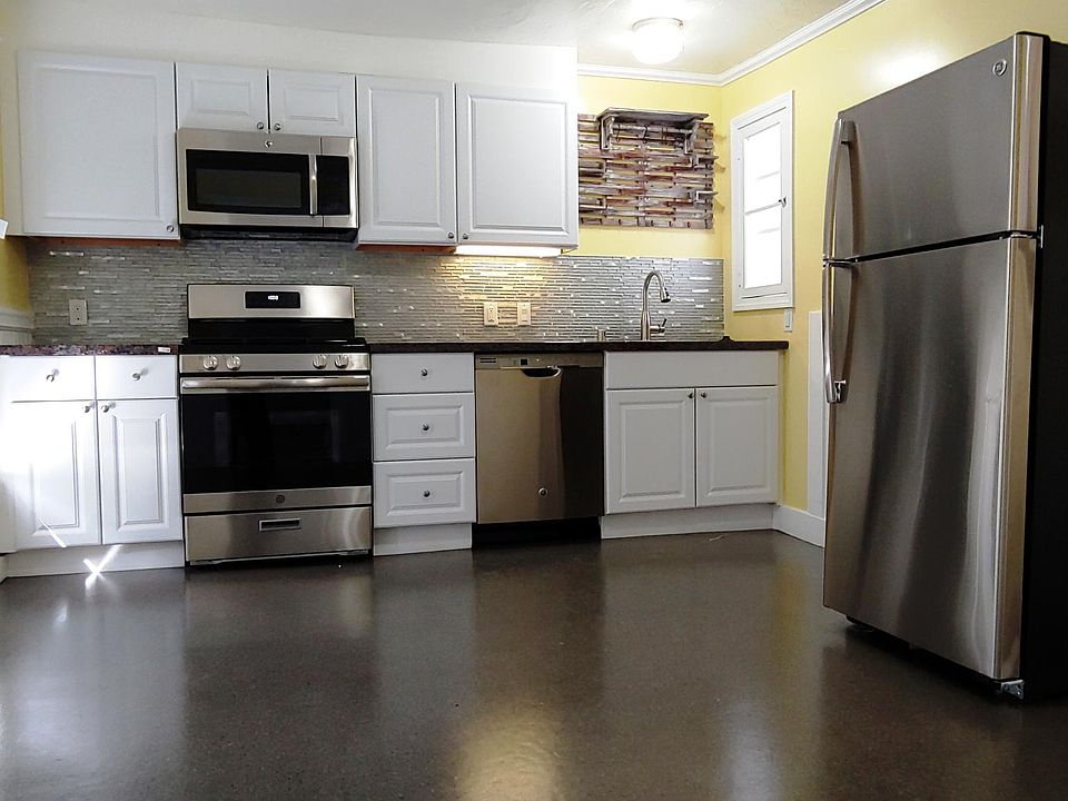 1st image of 645 Elizabeth St #B