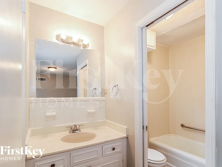 3854 Waterfall Dr — Photo 13